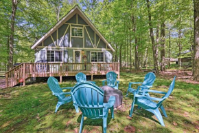 Cozy Poconos Chalet with Fire Pit and Spacious Deck!